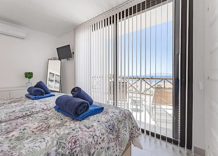 Tower Penthouse Parque Santiago I * פלאייה דה לאס אמריקס