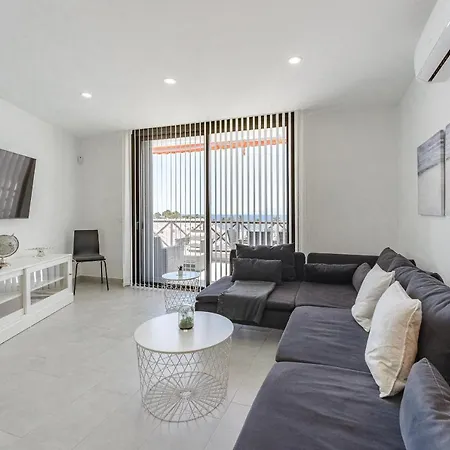 Apartament Tower Penthouse Parque Santiago I *